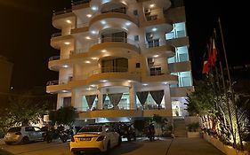Oskar Hotel